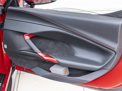 2025 Ferrari 296 GTS photo 14