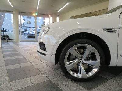2019 Bentley BENTAYGA — миниатюра 32