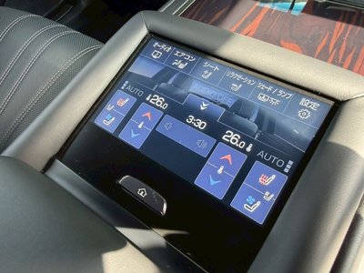 2017 Lexus LS thumbnail 65