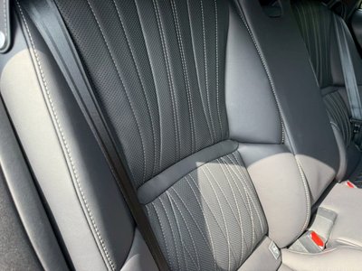 2017 Lexus LS thumbnail 61