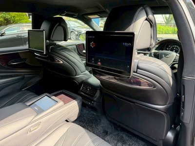 2017 Lexus LS thumbnail 64