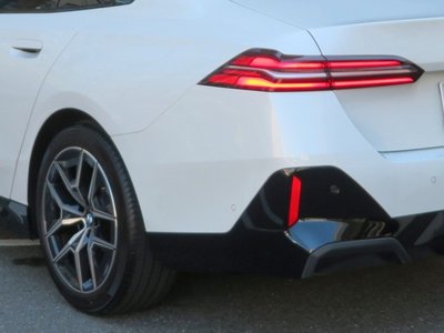 2024 BMW 5 SERIES thumbnail 49