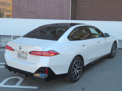 2024 BMW 5 SERIES thumbnail 45