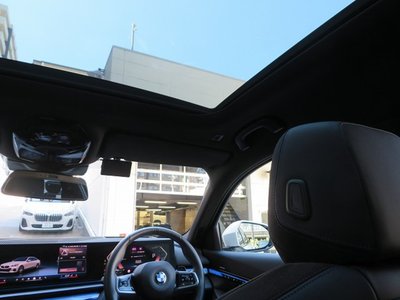 2024 BMW 5 SERIES thumbnail 36
