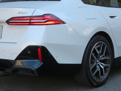 2024 BMW 5 SERIES thumbnail 52