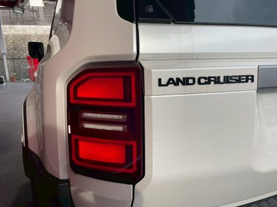 صورة 62 لـ 2024 Toyota LAND CRUISER 250