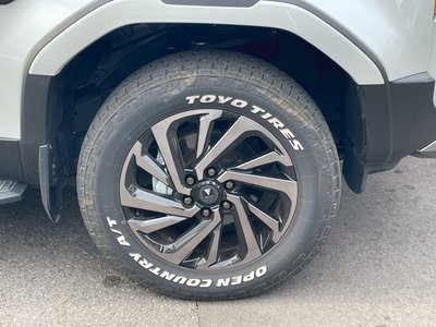 صورة 17 لـ 2024 Toyota LAND CRUISER 250