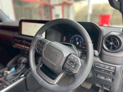صورة 40 لـ 2024 Toyota LAND CRUISER 250