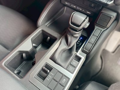 صورة 36 لـ 2024 Toyota LAND CRUISER 250