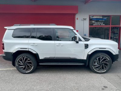 صورة 5 لـ 2024 Toyota LAND CRUISER 250