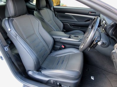 صورة 11 لـ 2019 Lexus RC