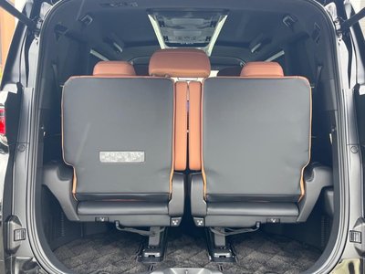 صورة 40 لـ 2025 Toyota VELLFIRE