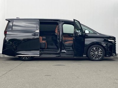 صورة 47 لـ 2025 Toyota VELLFIRE