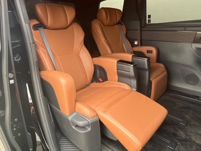 صورة 10 لـ 2025 Toyota VELLFIRE