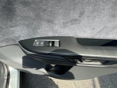 2023 Lexus RZ — миниатюра 47