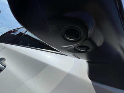 2023 Lexus RZ — миниатюра 64