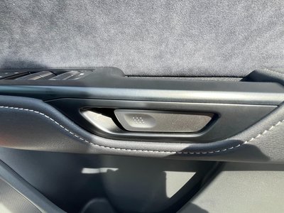 2023 Lexus RZ — миниатюра 37