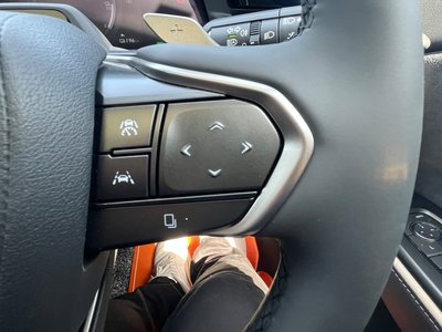 2023 Lexus RZ — миниатюра 23