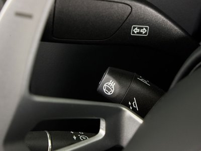 صورة مصغرة 25 لـ 2022 Aston Martin V8 VANTAGE ROADSTER