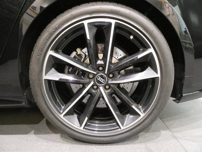 2017 AUDI S8 thumbnail 31