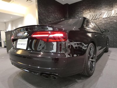 2017 AUDI S8 thumbnail 24