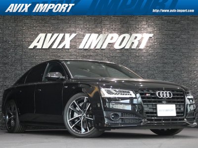 2017 AUDI S8 photo 1