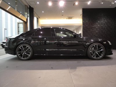 2017 AUDI S8 thumbnail 27