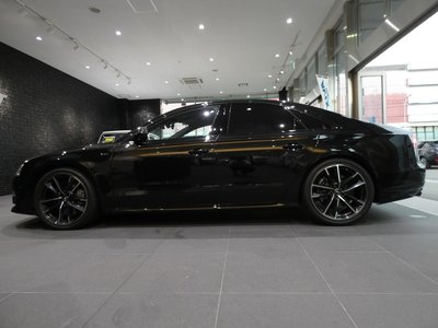 2017 AUDI S8 thumbnail 28