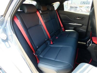 صورة 30 لـ 2025 Toyota CROWN SPORT