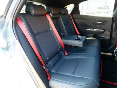 صورة 31 لـ 2025 Toyota CROWN SPORT