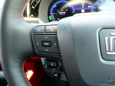 صورة 12 لـ 2025 Toyota CROWN SPORT