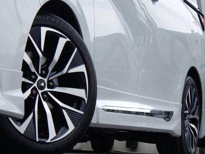 2025 Toyota ALPHARD 照片 18