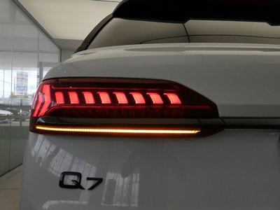 2023 AUDI Q7 — миниатюра 35