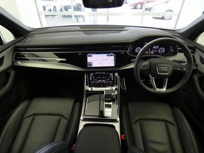 2023 AUDI Q7 — миниатюра 4