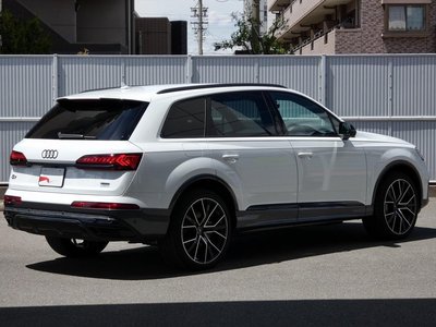2023 AUDI Q7 — миниатюра 11