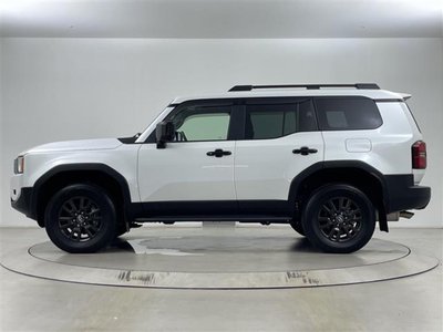 صورة 34 لـ 2024 Toyota LAND CRUISER 250