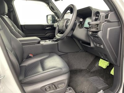 صورة 19 لـ 2024 Toyota LAND CRUISER 250