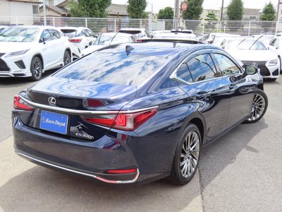 2023 Lexus ES thumbnail 35