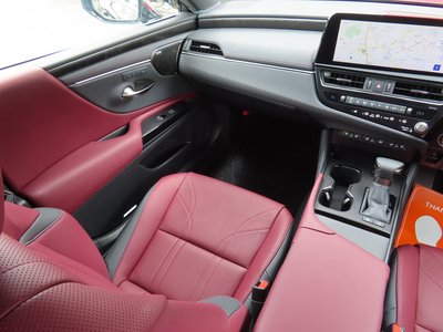2023 Lexus ES thumbnail 52