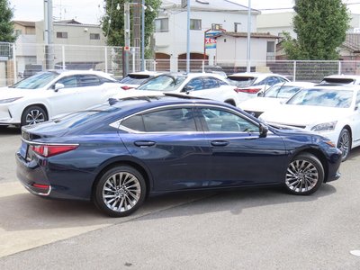2023 Lexus ES photo 6