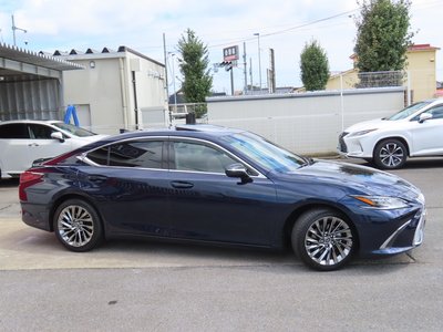 2023 Lexus ES photo 4