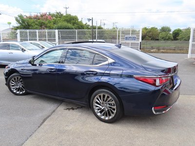 2023 Lexus ES photo 8