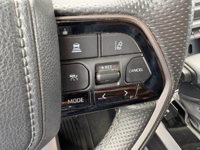 2023 Toyota TUNDRA thumbnail 17