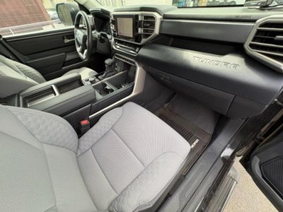 2023 Toyota TUNDRA thumbnail 32
