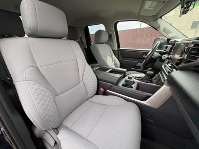 2023 Toyota TUNDRA thumbnail 34
