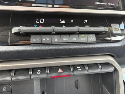 2023 Toyota TUNDRA thumbnail 24