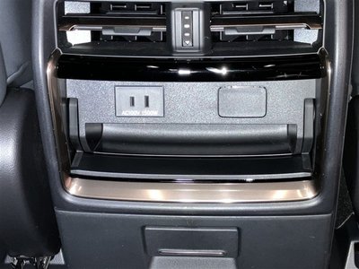 صورة 34 لـ 2023 Toyota ALPHARD