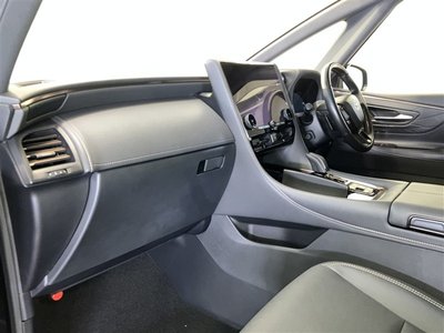 صورة 19 لـ 2023 Toyota ALPHARD