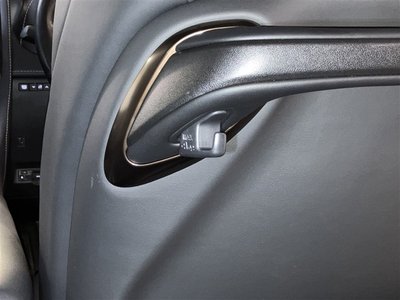 صورة 35 لـ 2023 Toyota ALPHARD