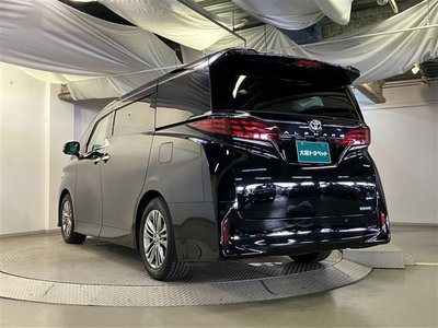 صورة 10 لـ 2023 Toyota ALPHARD